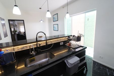 Casa à venda com 250m², 3 quartos e 2 vagasCozinha