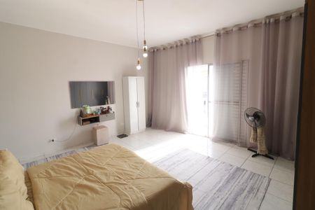 Suíte 1 de casa à venda com 3 quartos, 250m² em Jardim Dabril, Osasco