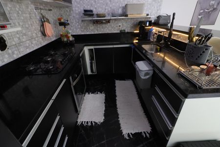 Casa à venda com 250m², 3 quartos e 2 vagasCozinha