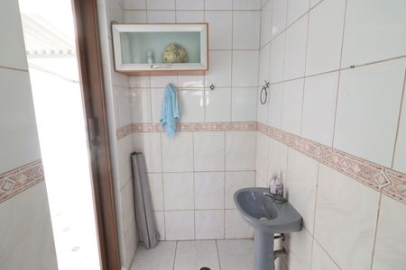 Casa à venda com 250m², 3 quartos e 2 vagasLavabo