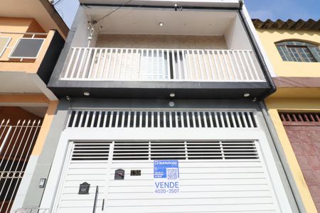 Casa à venda com 250m², 3 quartos e 2 vagasFachada