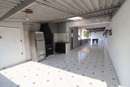 Casa à venda com 250m², 3 quartos e 2 vagasChurrasqueira