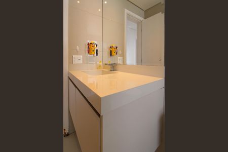 Apartamento à venda com 128m², 3 quartos e 2 vagasBanheiro