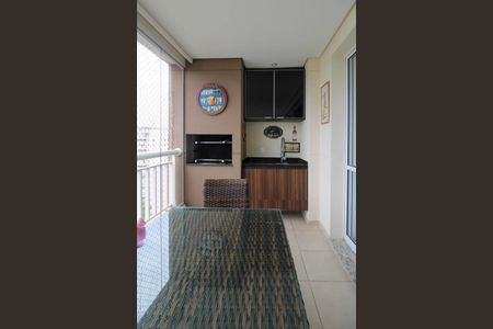 Apartamento à venda com 128m², 3 quartos e 2 vagasVaranda