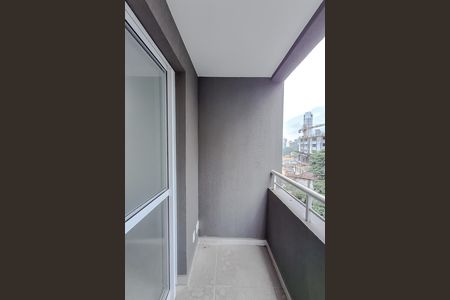 Studio à venda com 26m², 1 quarto e sem vaga Studio à venda com 26m², 1 quarto e sem vagaVaranda