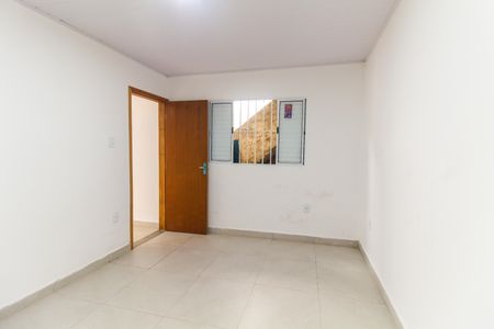 Quarto 1 de casa para alugar com 2 quartos, 75m² em Vila Carolina, São Paulo