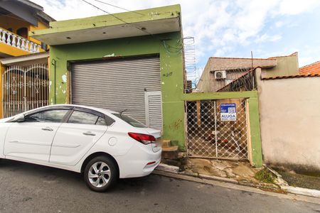 Casa para alugar com 75m², 2 quartos e sem vagaFachada + Placa