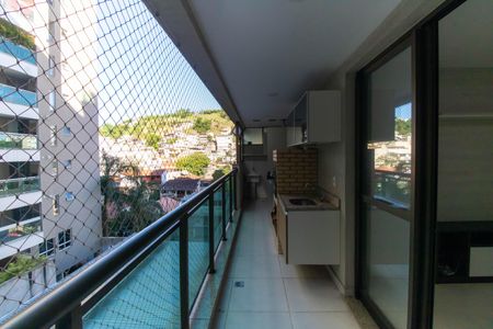 Apartamento à venda com 119m², 3 quartos e 2 vagasVaranda da Sala