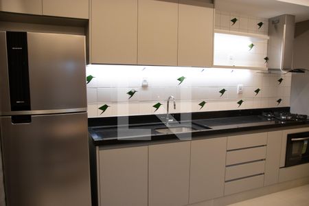 Cozinha e Área de Serviço de apartamento para alugar com 2 quartos, 75m² em Setor Bueno, Goiânia