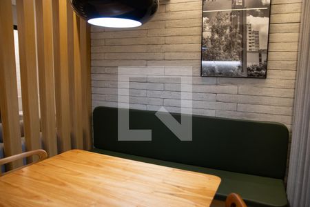 Sala de apartamento para alugar com 2 quartos, 75m² em Setor Bueno, Goiânia