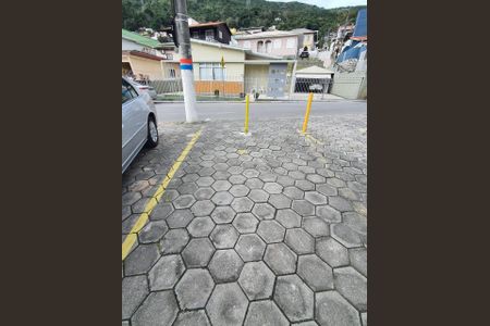 Apartamento para alugar com 2 quartos, 45m² em Carianos, Florianópolis