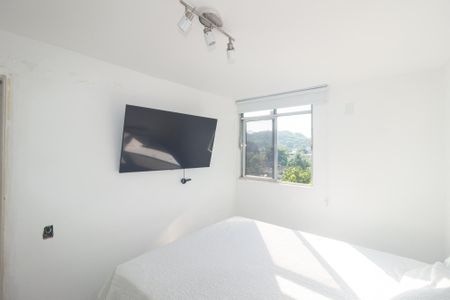Quarto 1 de apartamento para alugar com 2 quartos, 40m² em Campo Grande, Rio de Janeiro