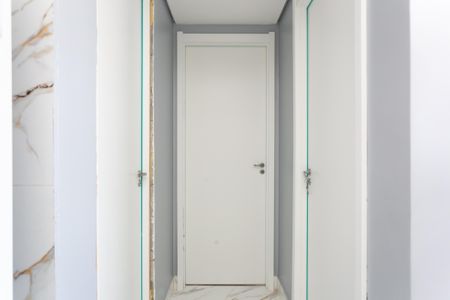 Hall do Quarto  de apartamento para alugar com 2 quartos, 33m² em Vila Carmosina, São Paulo