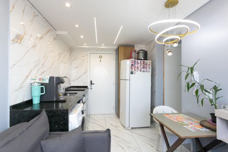 Apartamento para alugar com 33m², 2 quartos e sem vaga Apartamento para alugar com 33m², 2 quartos e sem vagaSala / Cozinha