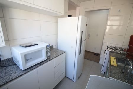 Apartamento à venda com 53m², 2 quartos e 1 vagaCozinha e Área de Serviço