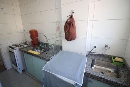 Apartamento à venda com 53m², 2 quartos e 1 vagaCozinha e Área de Serviço