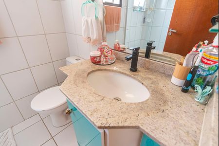 Apartamento à venda com 65m², 3 quartos e 2 vagasBanheiro