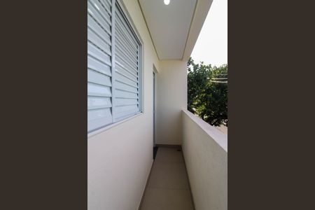 Varanda Quarto  de casa para alugar com 1 quarto, 35m² em Jardim Ipe, São Paulo