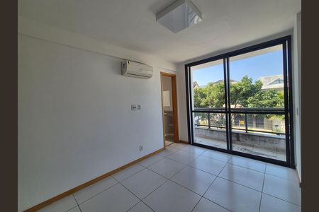 Casa de condomínio para alugar com 150m², 4 quartos e 3 vagas