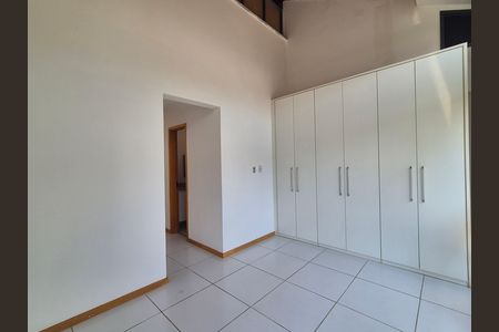Casa de condomínio para alugar com 150m², 4 quartos e 3 vagas