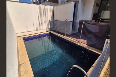 Casa de condomínio para alugar com 150m², 4 quartos e 3 vagas