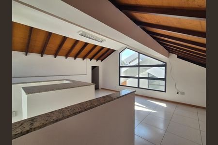Casa de condomínio para alugar com 150m², 4 quartos e 3 vagas
