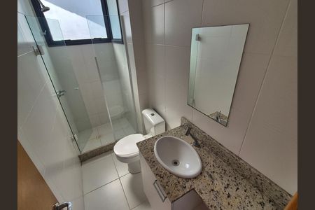 Casa de condomínio para alugar com 150m², 4 quartos e 3 vagas