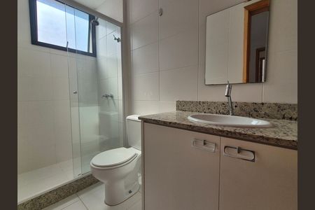 Casa de condomínio para alugar com 150m², 4 quartos e 3 vagas