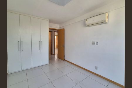 Casa de Condomínio para alugar com 4 quartos, 150m² em Recreio dos Bandeirantes, Rio de Janeiro