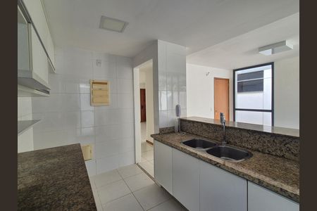Casa de condomínio para alugar com 150m², 4 quartos e 3 vagas
