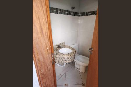 Casa para alugar com 220m², 4 quartos e 4 vagasBanheiro