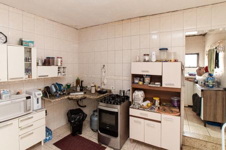 Casa à venda com 580m², 2 quartos e 12 vagasCasa 2 - Cozinha e Área de Serviço