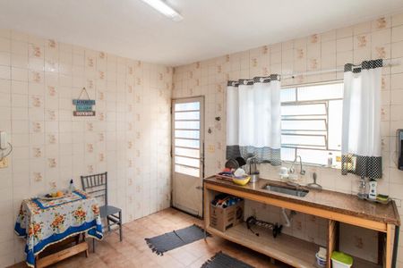 Casa à venda com 580m², 2 quartos e 12 vagasCozinha e Área de Serviço