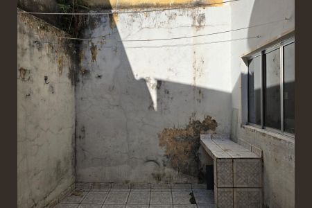 Casa para alugar com 84m², 2 quartos e 1 vagaÁrea de Serviço