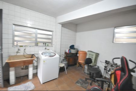 Casa à venda com 400m², 8 quartos e 4 vagasÁrea de Serviço 3