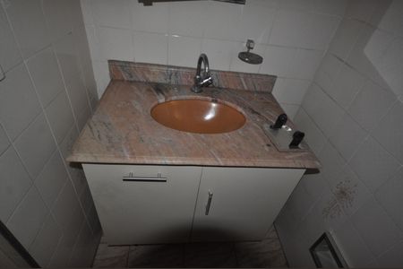 Casa à venda com 400m², 8 quartos e 4 vagasBanheiro 2