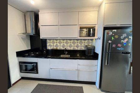 Cozinha de casa para alugar com 3 quartos, 103m² em Alto Ribeirão Leste, Florianópolis