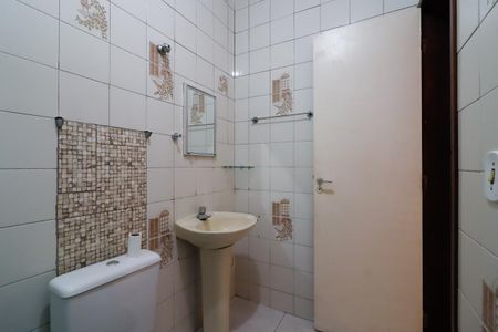 Casa à venda com 95m², 4 quartos e 1 vagaBanheiro