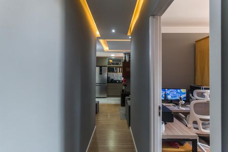 Corredor de apartamento para alugar com 2 quartos, 48m² em Vila Monteiro, Poá