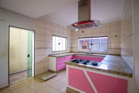Casa para alugar com 190m², 3 quartos e 2 vagasCozinha