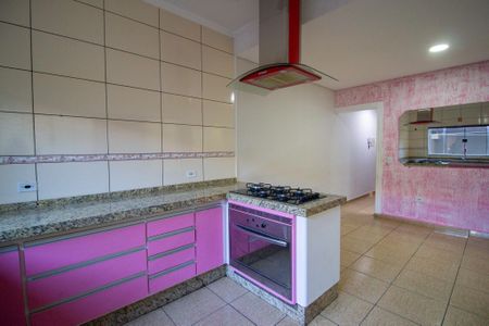 Casa para alugar com 190m², 3 quartos e 2 vagasCozinha