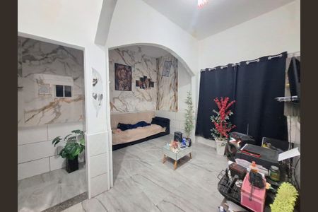 Casa para alugar com 180m², 3 quartos e 2 vagasSala