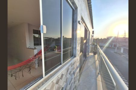 Varanda de casa para alugar com 3 quartos, 180m² em Pilar, Duque de Caxias