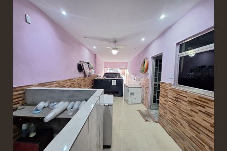 Casa para alugar com 180m², 3 quartos e 2 vagasGaragem e açaiteria