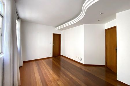 Sala de apartamento à venda com 2 quartos, 70m² em Santo Antônio, Belo Horizonte