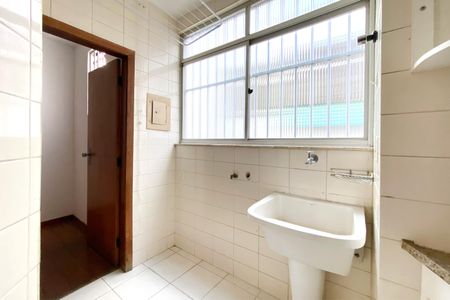 Apartamento à venda com 70m², 2 quartos e 1 vagaÁrea de Serviço