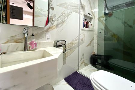 Apartamento à venda com 340m², 5 quartos e 3 vagasBanheiro da Suíte 1