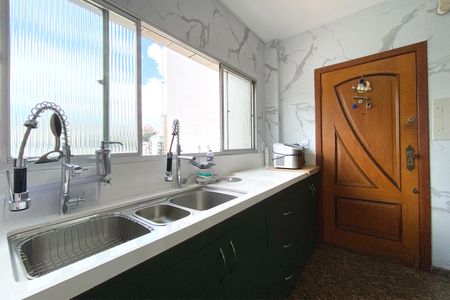 Apartamento à venda com 340m², 5 quartos e 3 vagasCozinha