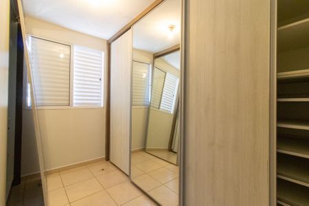 Casa de condomínio à venda com 206m², 4 quartos e 2 vagasQuarto 2
