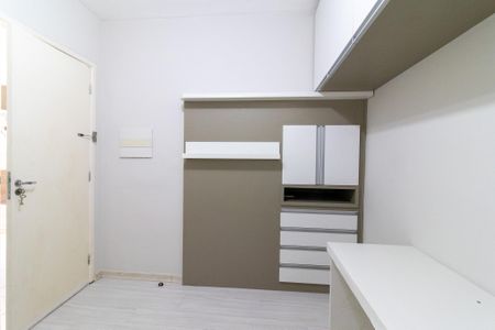Casa de condomínio à venda com 206m², 4 quartos e 2 vagasEscritório